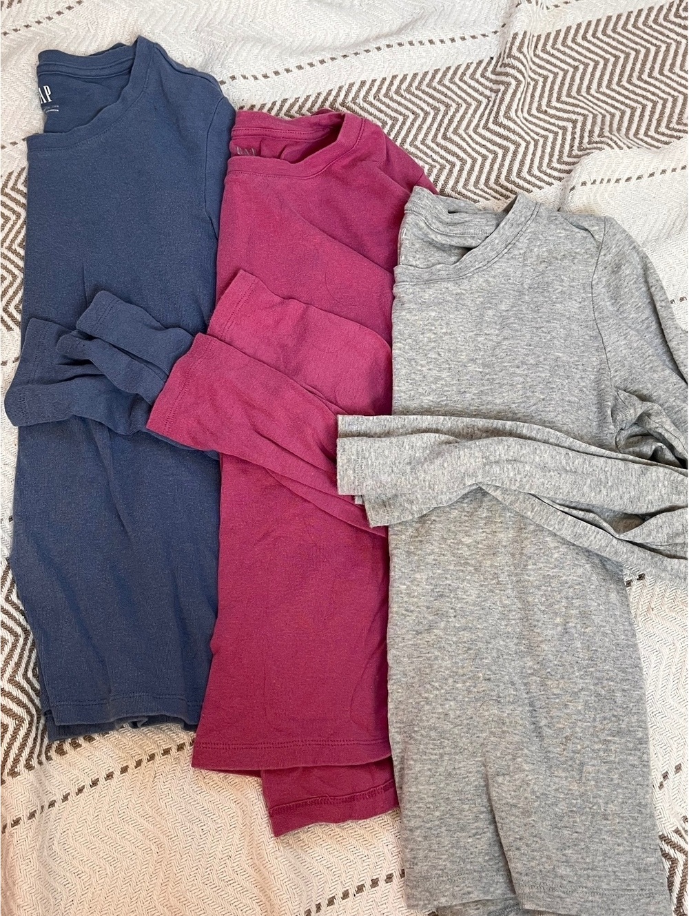 GAP Women's Favorite Tee Long Sleeve Shirt Bundle - Size Small - 3 Pack